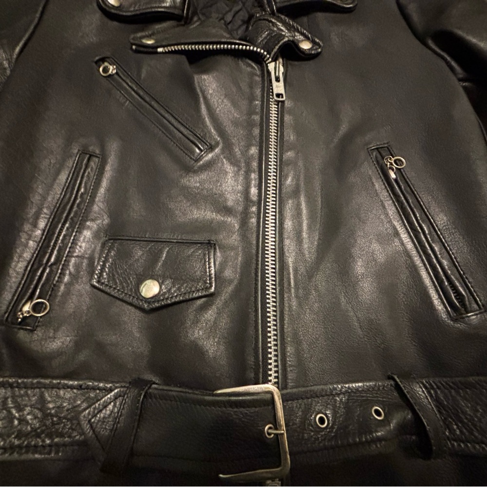 Classic Black Leather Motorcycle Jacket - Picture 4 of 8
